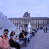  Louvre